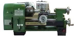 Загальний вигляд токарного верстата Універсал-3